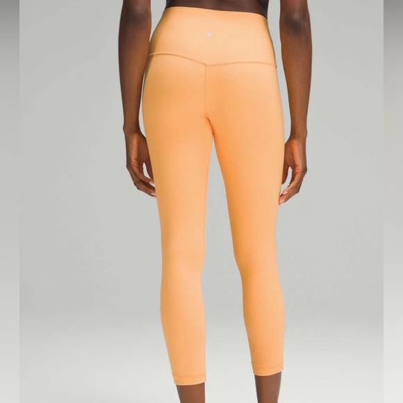 Lululemon Align Ribbed High-Rise Pant 25"
Mango Dream size 10 like New - Picture 11 of 11